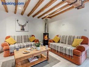 3 Bed in Salisbury oc-66130 - Image 2
