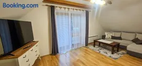 Apartmanica Fairy Tale, JASNÁ - SKI TÁLE- MÝTO POD ĎUMBIEROM, 3 apartments in 1 house, fireplace, free parking - Image 3