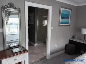 Robins Nest - Image 4