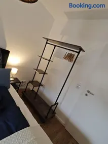 Gemütliche 2 Zim Wohnung mit Fahrradstellplätzen - Image 2
