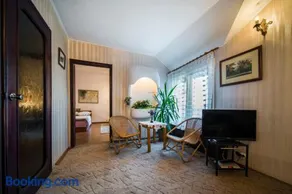 Sunny Apartment Sofia - Image 2