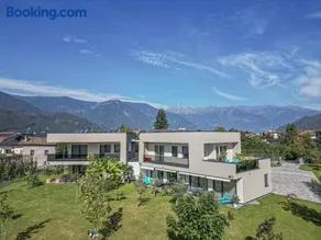 Garden Lodge - Image 1