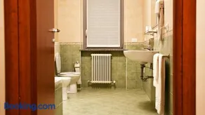 Eco Rooms & Apartments - Image 2
