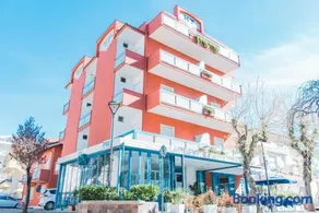 Hotel Tivoli - Image 1