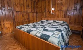 Bungalow Green Holiday - Image 5