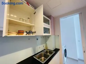 2-bedroom apartment near the airport - Image 3