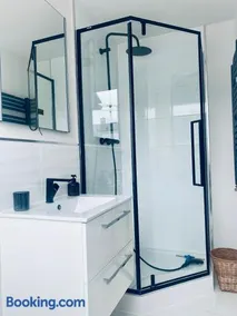apartment,4me - Image 4