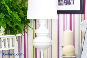 Chic & Cheap - Image 2