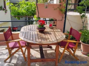 Traditional Residence with terrace - Image 2