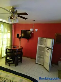 Sandcastle apartments E9 - Image 4
