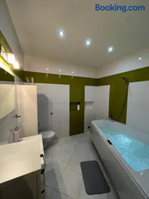 Apartament Bieszczady Darmowa Sauna Jacuzzi 100 metrów od wyciągu narciarskiego!!! - Image 1