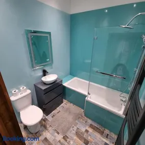 Two Bedroomed Loft Apartment - The Old Drill Hall Ryde - Image 5