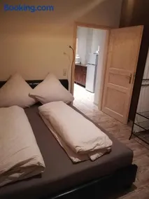 Ferienwohnung für max. 10 Personen in Leipzig Zentrum Süd - Image 2