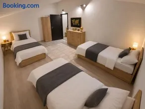 Vrátnica by Cañas Apartments - free private parking spaces - Image 1