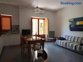 leccesine home - Image 2