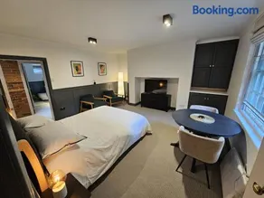 Derngate Basement Apartment - Image 3