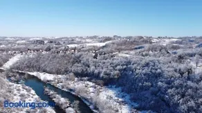 SMARAGD RIVER near Rastoke & Plitvice Lakes - Image 3