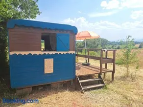 Tiny House Roulotte pleine campagne dans ferme biologique - Image 3