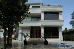 Sea Golden Hotel & Restaurant - Image 2