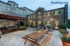 Casa Histria - Image 1