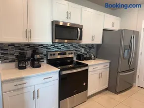 Great location and amenities - Image 3