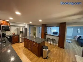 Kennett Square Near Longwood Gardens & Downtown - Image 2