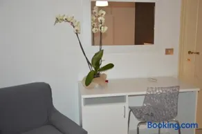 Helios Rooms - Image 5