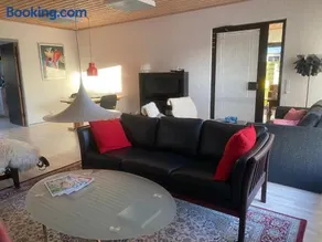 Hyggeligt byhus ved glasværkstedet på Nordmors - Image 4