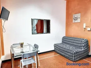 Charming Apartment in Genova with Private Parking, 70 sqm - Image 4
