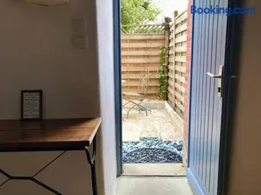 Studio et terrasse au sein d'un manoir XVIIème - Image 3