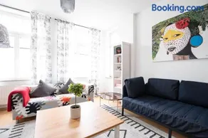 Stylisches Kaßberg-Apartment mit 2 Schlafzimmer 2 Bäder - Image 2