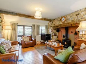 3 Bed in Coombe Keynes DC029 - Image 3