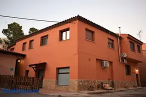 El Vinilo. Aparcamiento exterior gratuito - Image 4