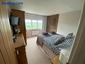 Amazing cottage right in the heart of Ewhurst Green, overlooking Bodiam Castle - Image 3