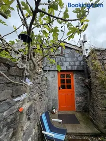 Small Bohemian Loft in Kinvara - Image 4