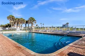 Surfside Studio - Image 2