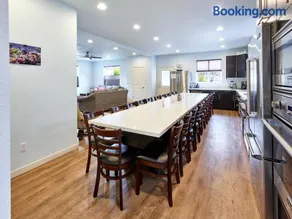 Lincoln Beach Retreat - Image 1