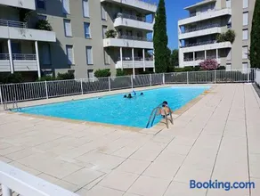 T3 avec piscine a 5mn du centre ville - Image 1