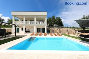 Villa Zrmanja - Image 2