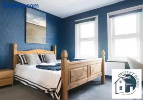 Contactor Stay, Reading Town Centre 4 Bed House, Large House with 2 bath - Image 2