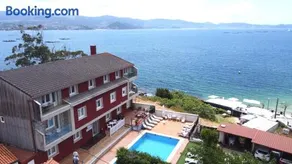 Apartamentos Sinás Playa - Image 1