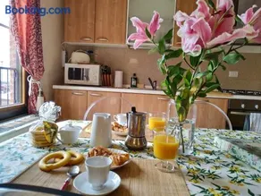 Apartment in Molino Stucky - Image 2