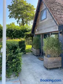 Casa Caro, holiday home in Friesland next to water - Image 4