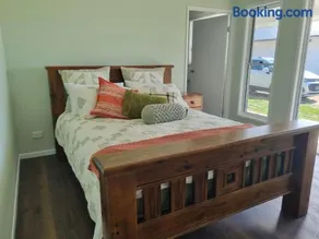 Cottonvale Country Lodge - Image 1