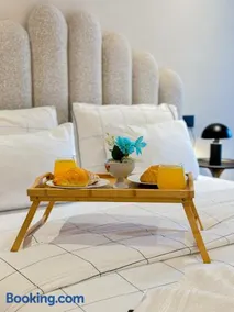 VIVASTAY Casablanca - Panoramic Luxury Studio Cheikh Khalifa Hospital near CFC - Image 2