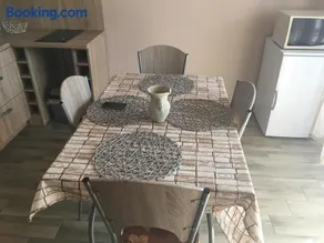 Szofi Apartman Pápa Fenyves u. 19. - Image 3