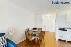 Large Studio with Patio and Pool - Image 3