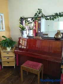 Enstone Homestay - Image 5
