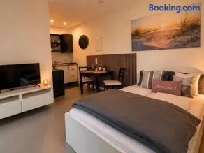 Skyview Suite Bad Dürrheim I Apartment nahe Solemar Therme I Parkplatz I kontaktloser Check-in - Image 1
