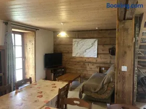 La Valentine, gîte pour 12 personnes au cœur de la nature - Image 4
